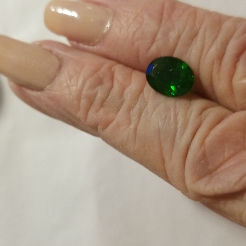 💥CHROME DIOPSIDE💥2.25 CTW, 10mm x 8mm, New Ready to Mount Gemstone